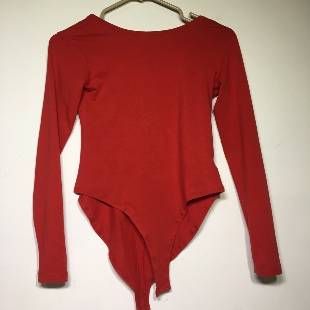 FOREVER 21 LONG SLEEVE BODYSUIT!!!!